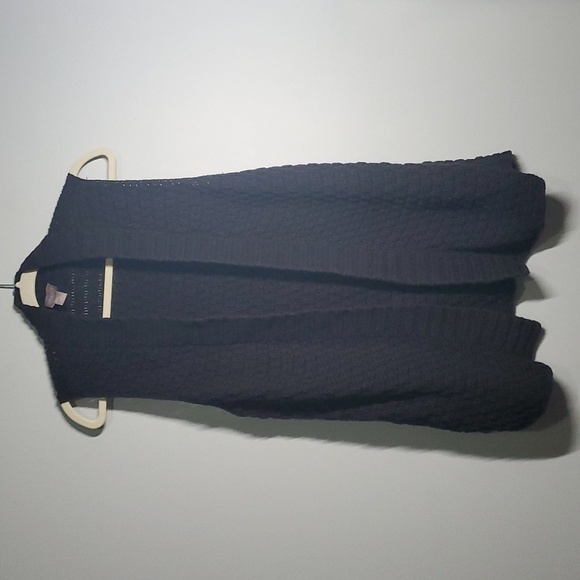 Chico’s black sweater sleeveless buttonless no button sweater black size 1 - Picture 1 of 15